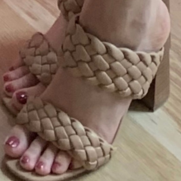Shu Shop Two Strap Braided Heel in Taupe 8.5 - Picture 2 of 6